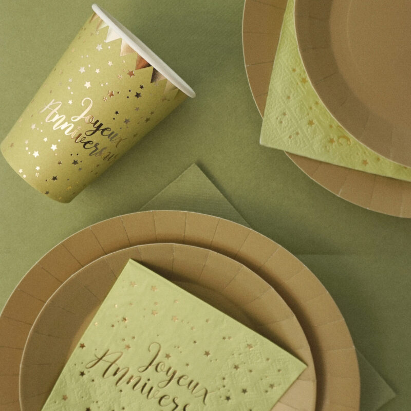 Thème Anniversaire Sauge – Déco de table tendance et étoilée