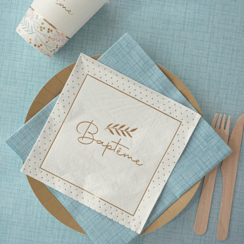 Thème Baptême Céleste – Déco de table bleu ciel raffinée