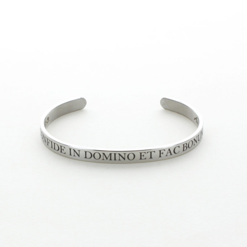 Bracelet Jonc Citation Biblique Latine Argenté - Notables (modèle large) – Image 5