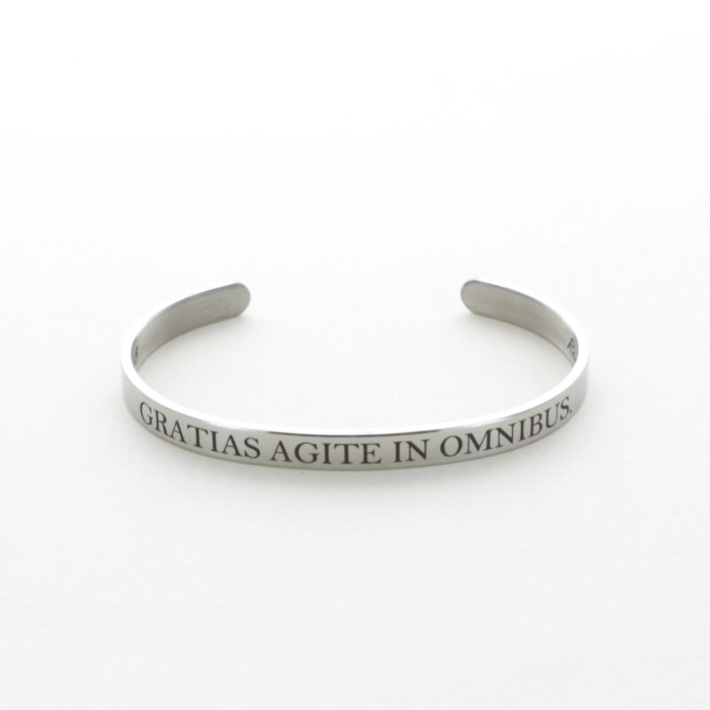 Bracelet Jonc Citation Biblique Latine Argenté - Notables (modèle large) – Image 3